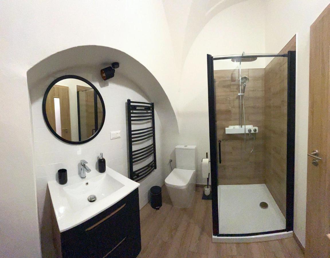 Apartman Viki Banska Bystrica Luaran gambar